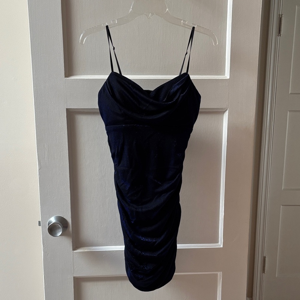 Chic Midnight Blue Sparkly Strapless Dress